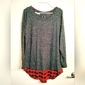 Maurices (Size L) 2-Tone Gray & Buffalo Plaid Lightweight Sweater Tunic